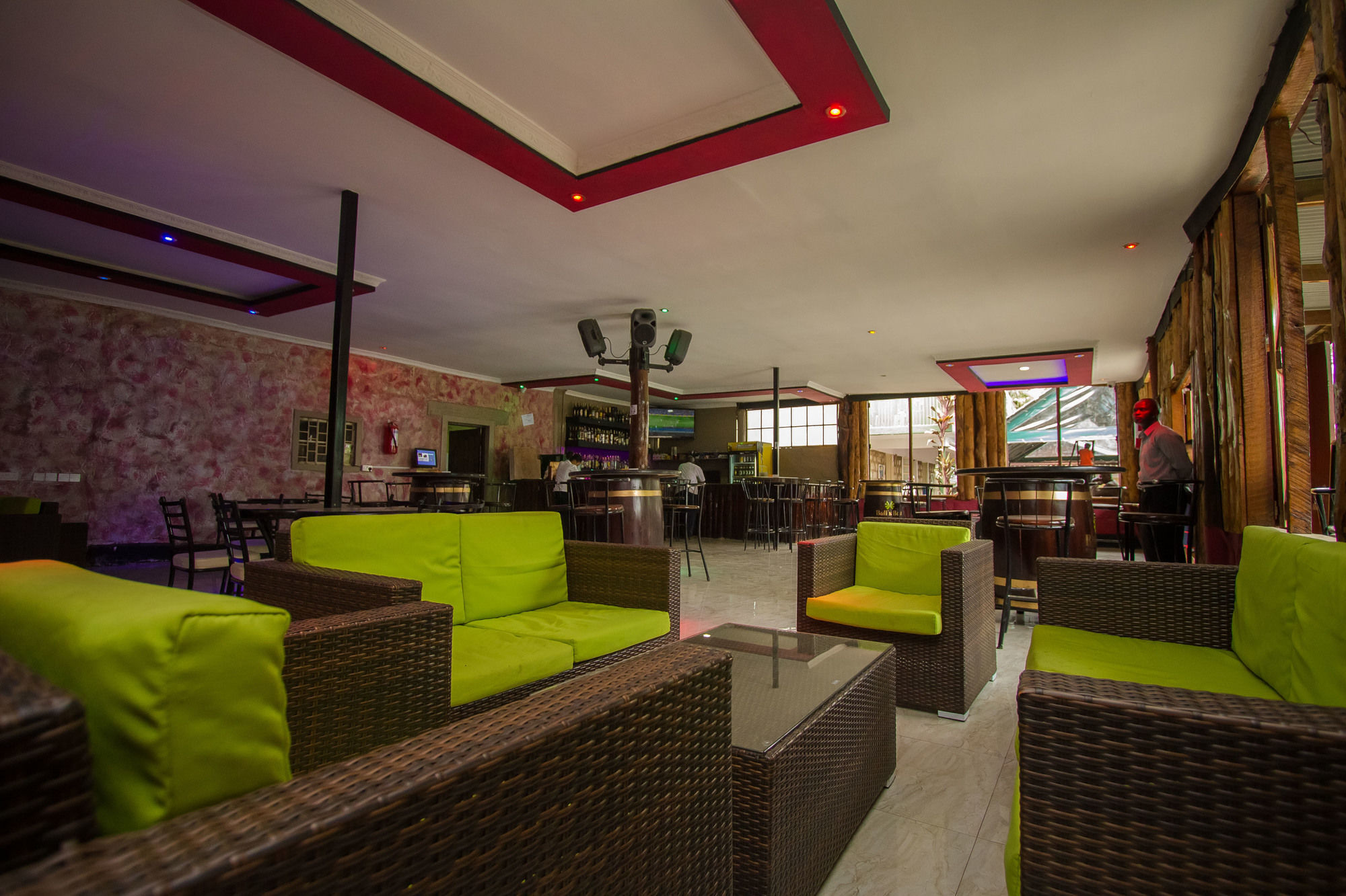 Balis Best Bar & Resort Langata Exterior photo